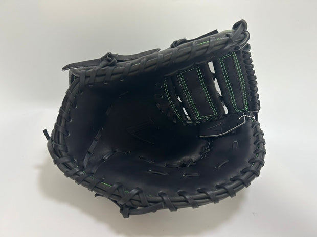 Vanquish mint/black 1B stock glove
