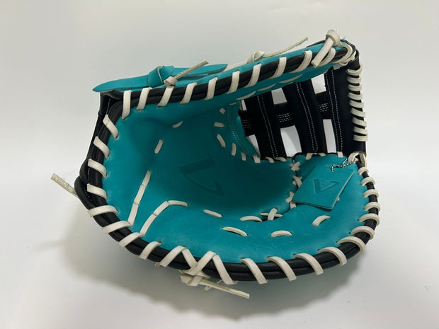 Vanquish teal/black 1B stock glove