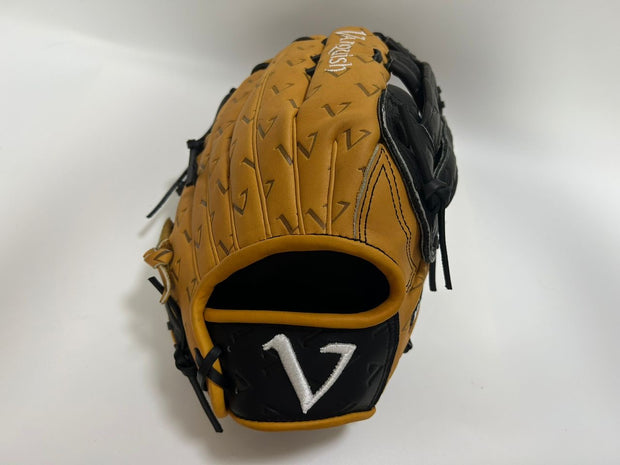 Vanquish tan/black stock glove