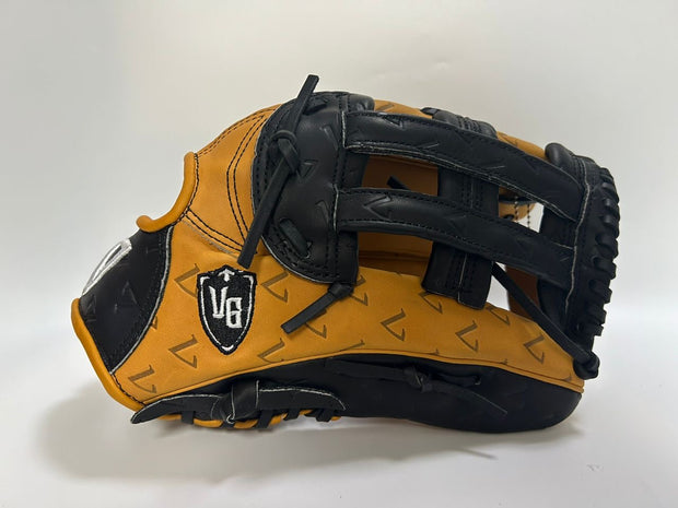 Vanquish tan/black stock glove