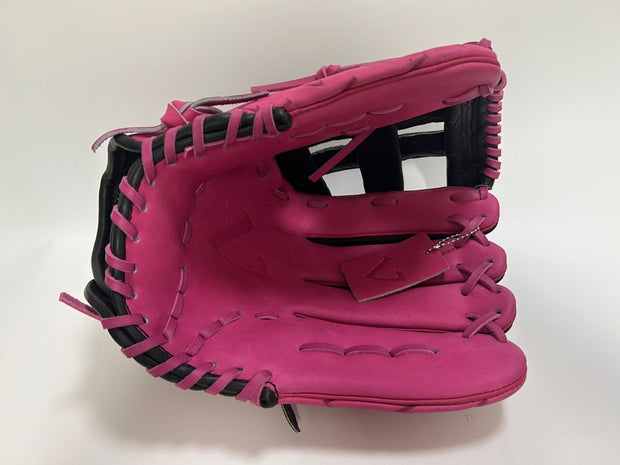 Vanquish pink/black stock glove