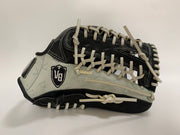 Vanquish white/black stock glove